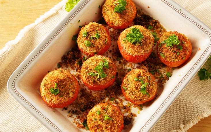 Fyldte tomater provencalsk - Opskrifter | Pågen